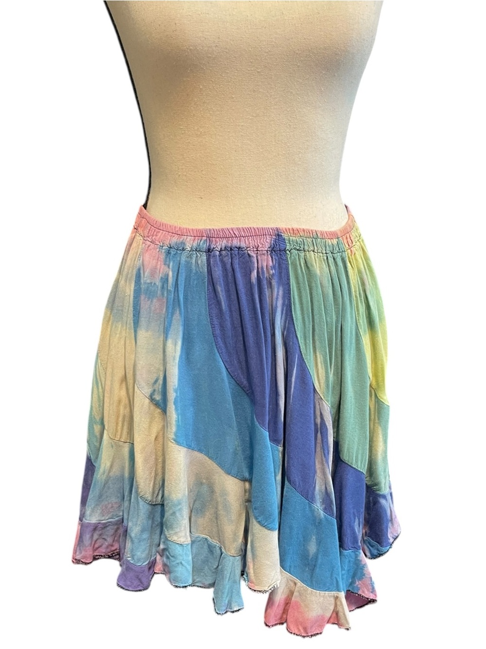Vintage lightweight flowy mini rainbow tie dye‎ hippie festival summer skirt
